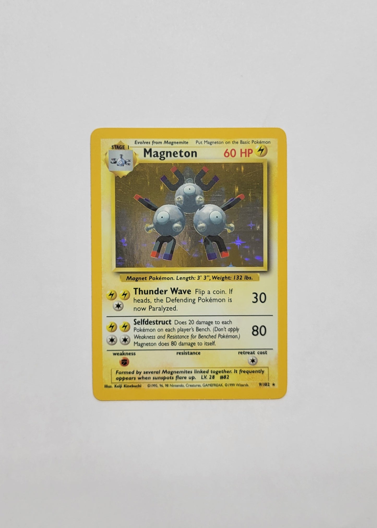 Magneton 9/102 (Holo) - Base Set