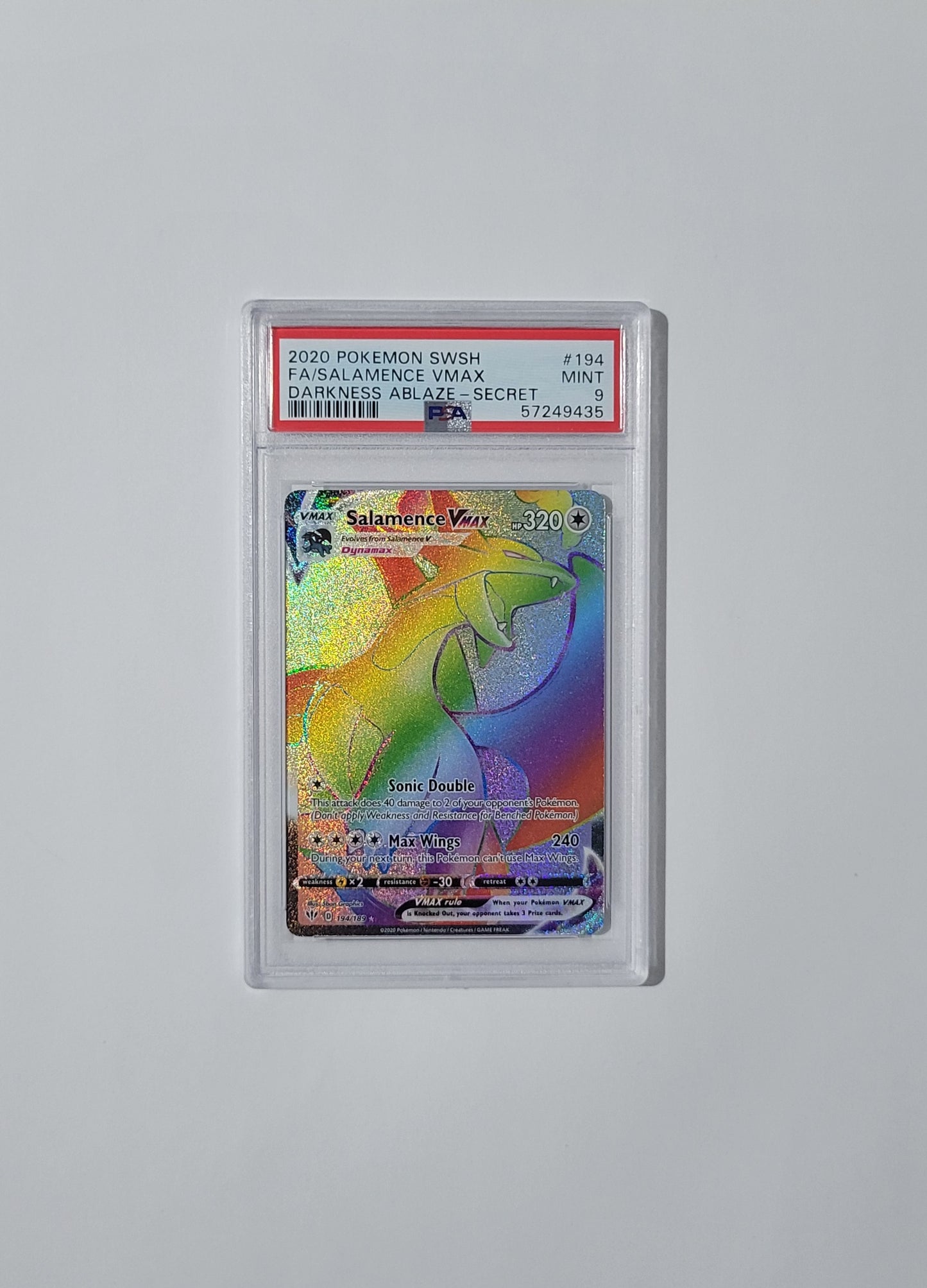 Salamence VMAX 194/189 - Secret Rare - Darkness Ablaze - PSA 9