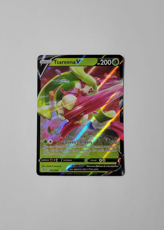 Tsareena V 021/264 - Fusion Strike