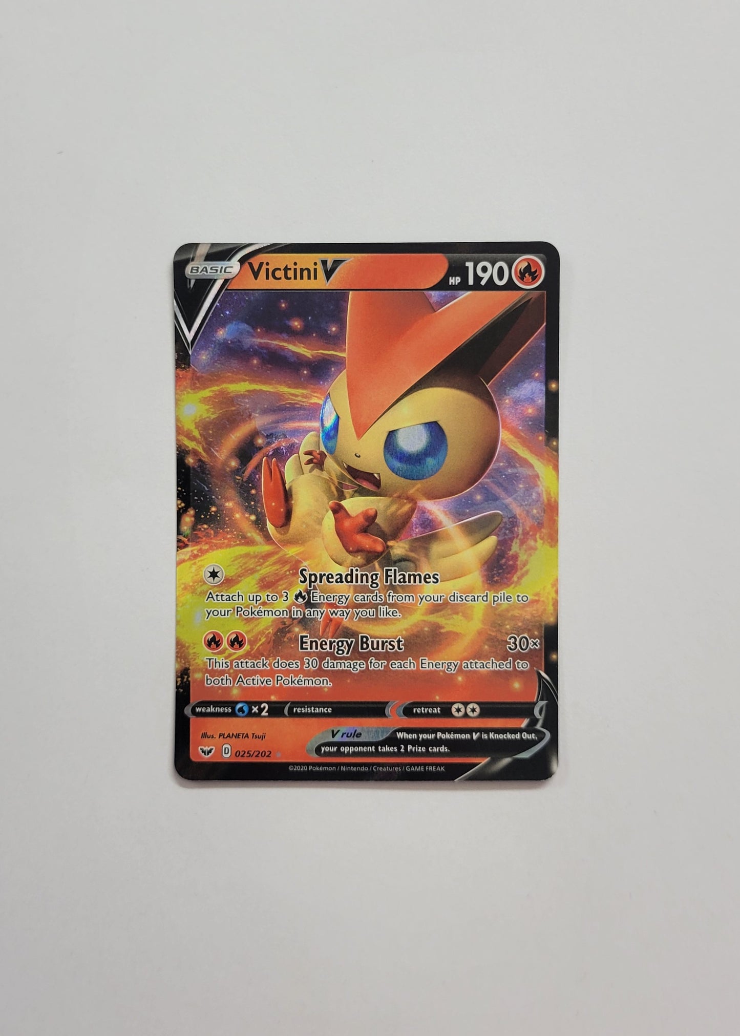 Victini V 025/202 - Sword & Shield