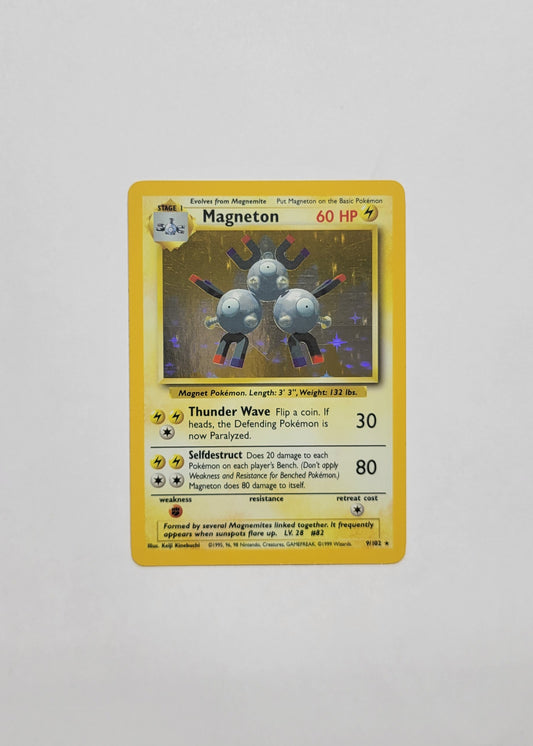 Magneton 9/102 (Holo) - Base Set