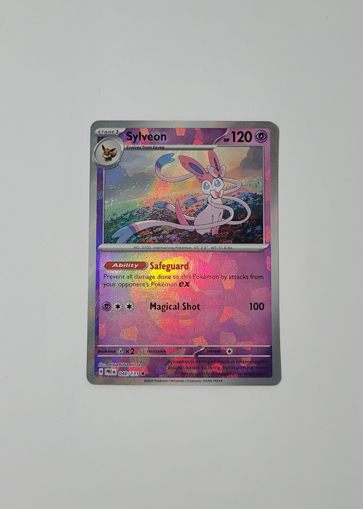Sylveon 040/131 (Poké Ball) - Prismatic Evolutions