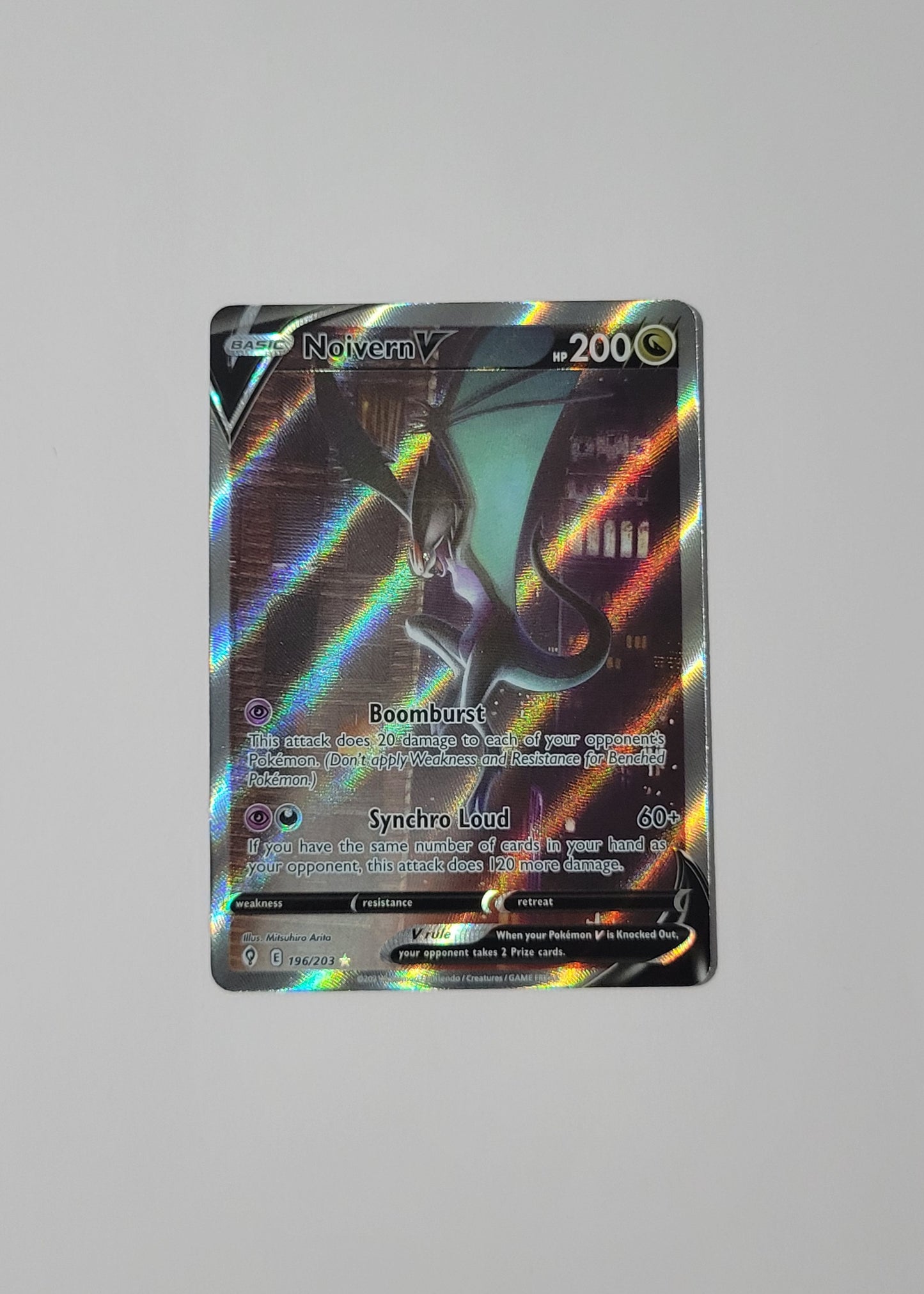 Noivern V 196/203 - Evolving Skies