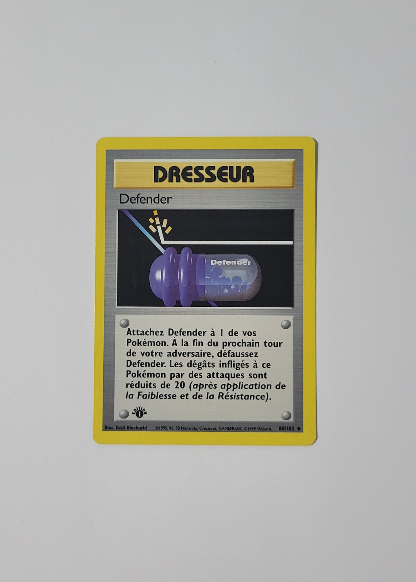 Defender 80/102 - Base Set (French, 1st Edition)