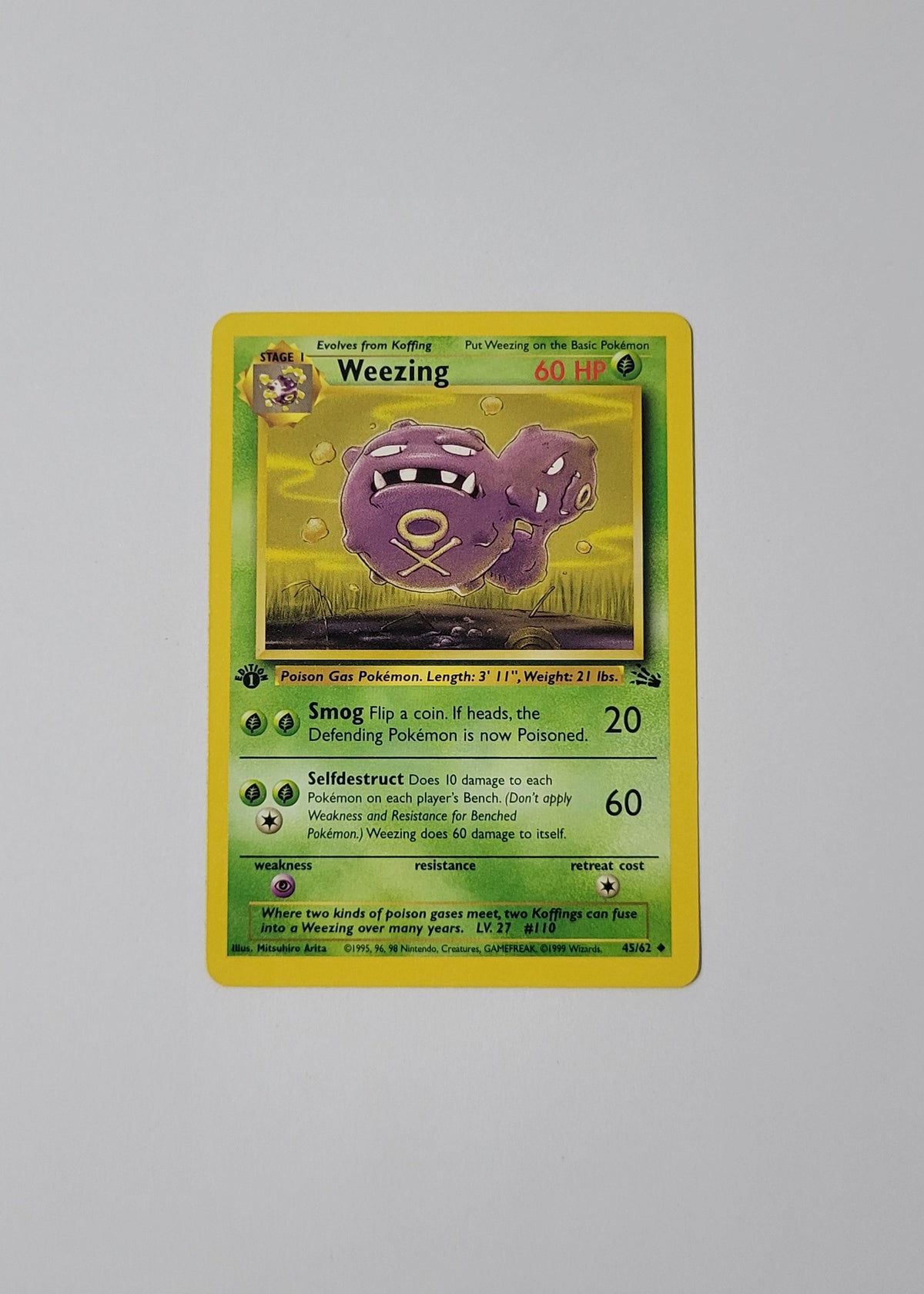 Weezing 45/62 - Fossil (1st Edition)