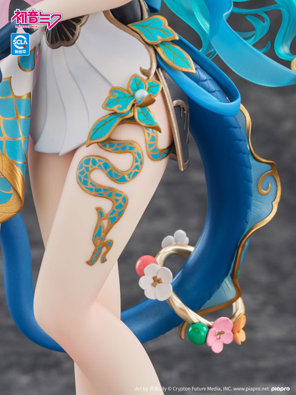 (Pre-Order) KAIYODO: Vocaloid - Hatsune Miku Azure Dragon Ver. 1/7 Scale Figure